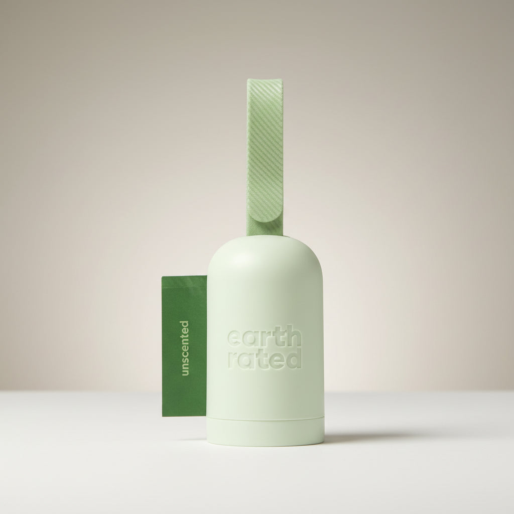 Earth Rated – Kotbeutelspender mit Haken für freie Hände, inkl. 15 recycelte & 100 % auslaufsichere Beutel