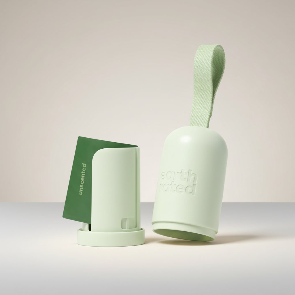Earth Rated – Kotbeutelspender mit Haken für freie Hände, inkl. 15 recycelte & 100 % auslaufsichere Beutel
